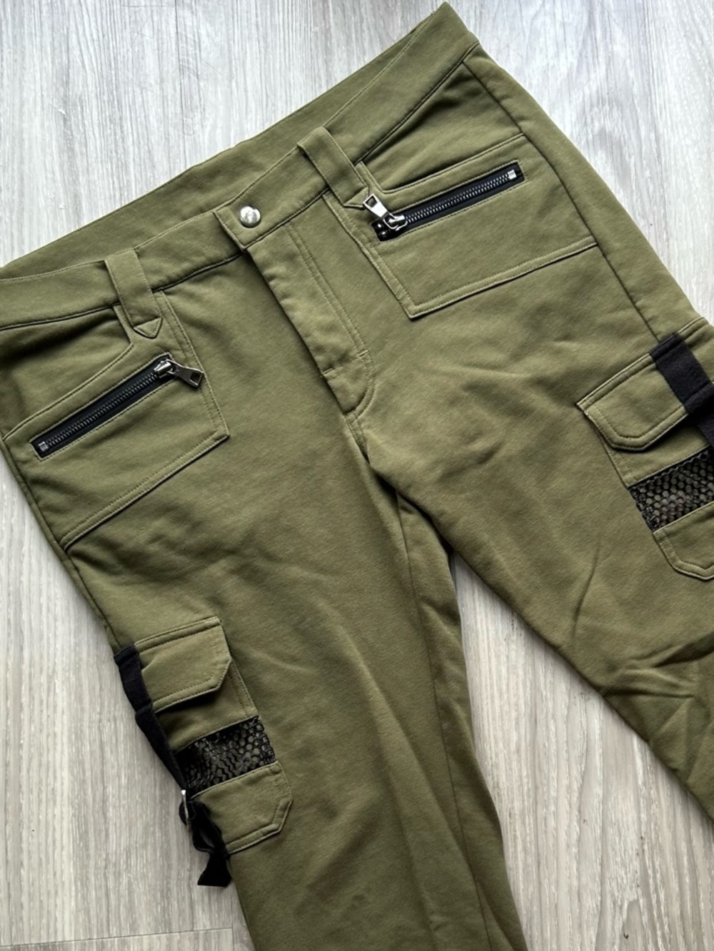 Andrew Christian | Army Cargo Pants in Olive (Medium) - Picture 2 of 15